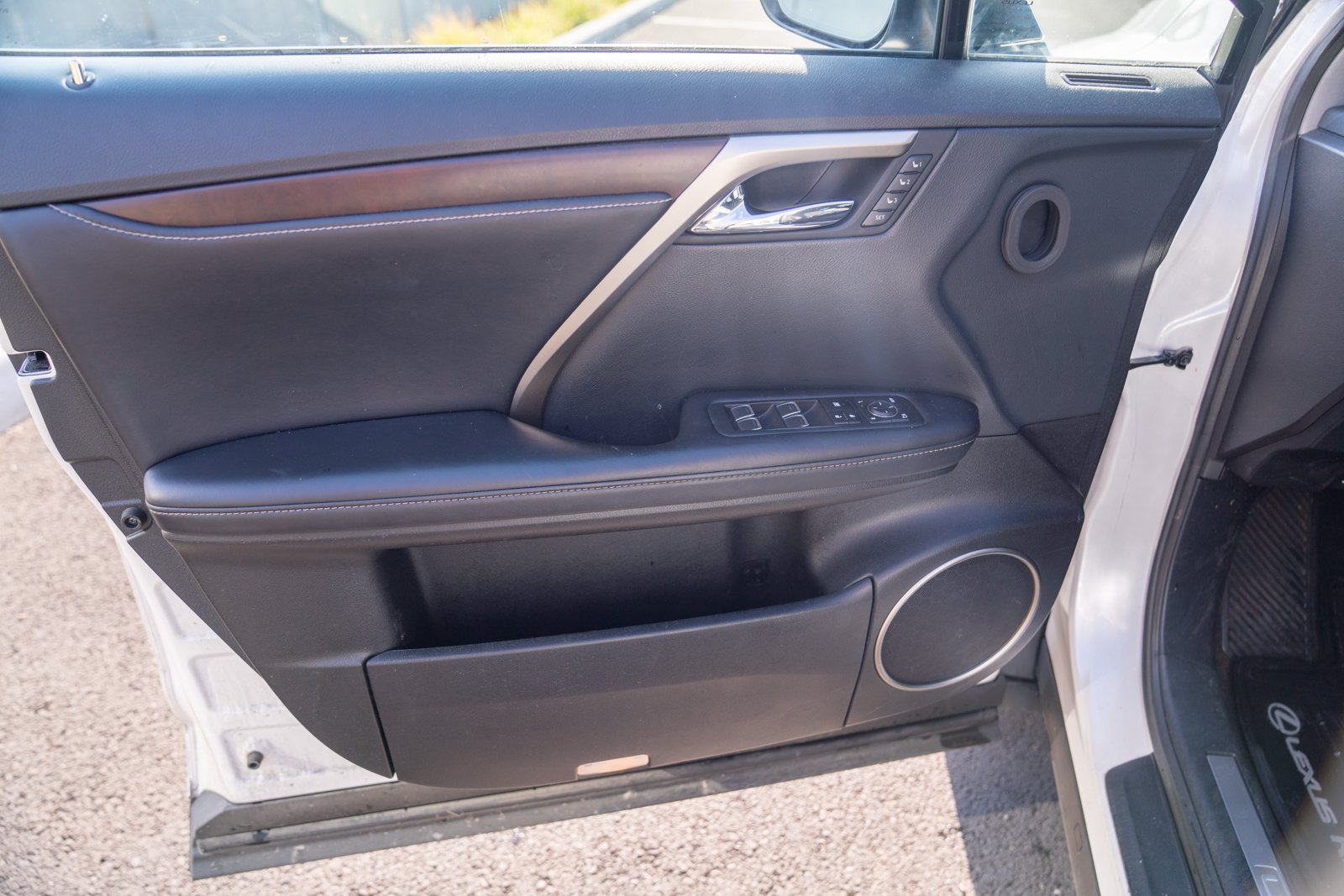 Used 2020 Lexus RX 450h AWD w/ Premium Package image 10