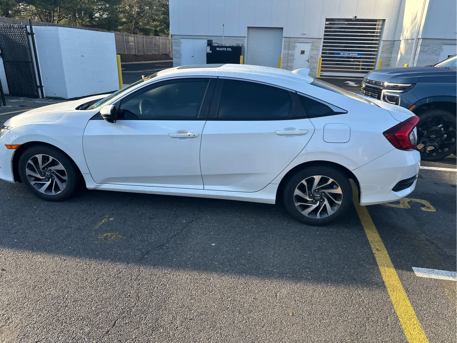 Used 2018 Honda Civic EX image 5