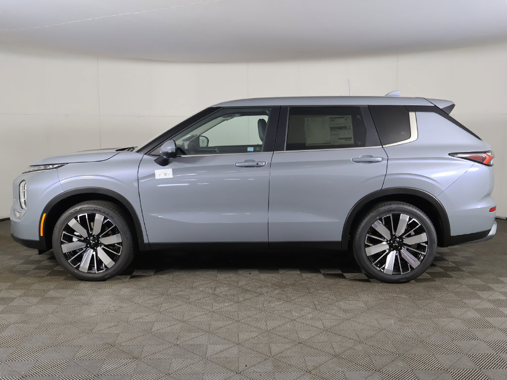 New 2026 Mitsubishi Outlander SE FWD image 19
