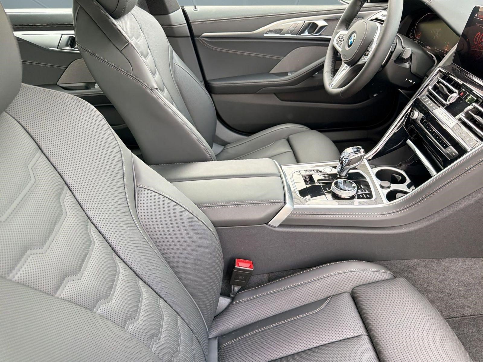 New 2026 BMW 840i w/ M Sport Professional Package RWD image 31