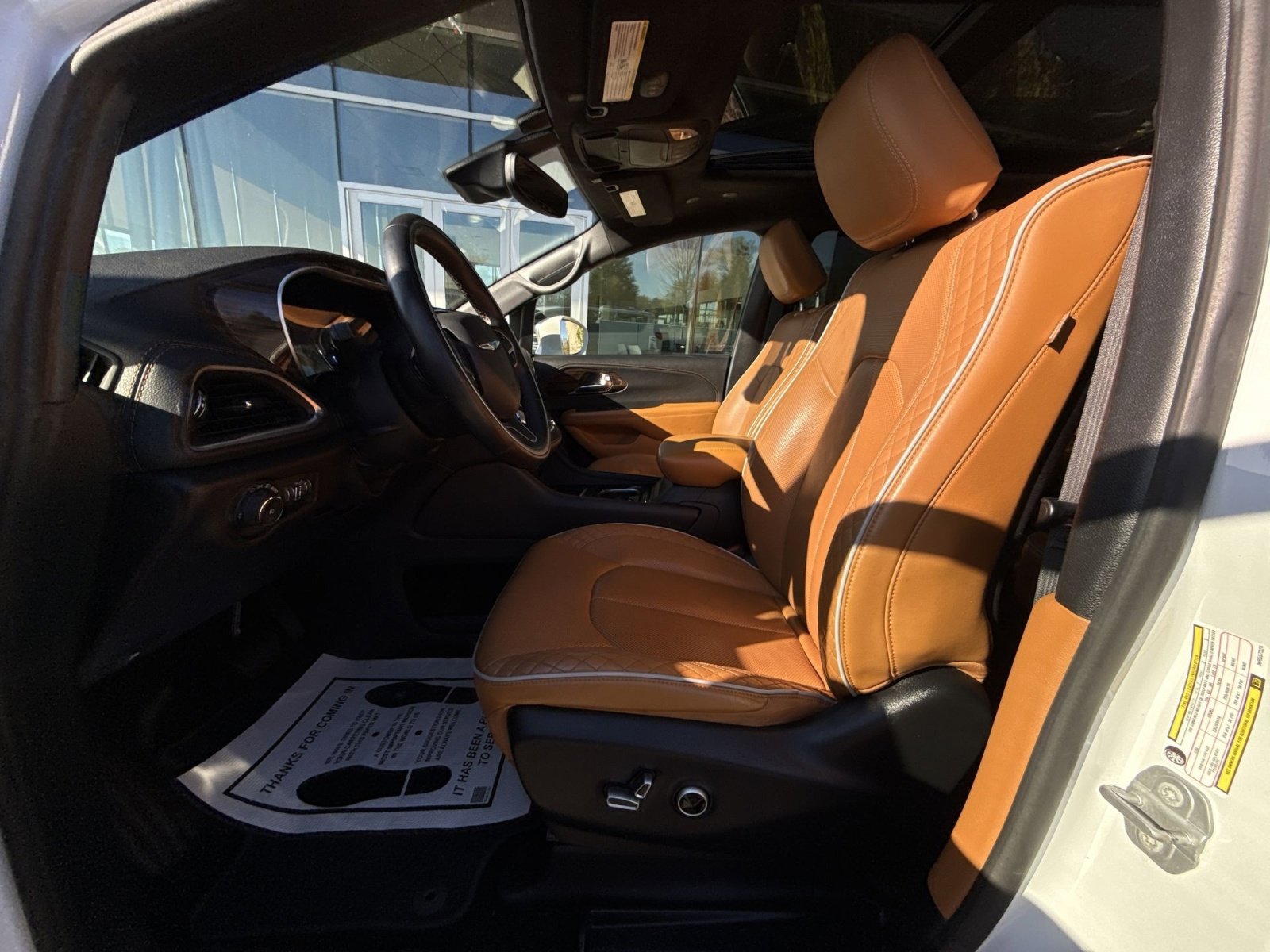 Used 2021 Chrysler Pacifica Pinnacle image 13