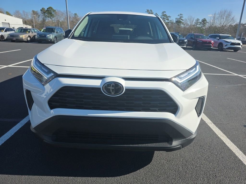 Used 2025 Toyota RAV4 LE image 16