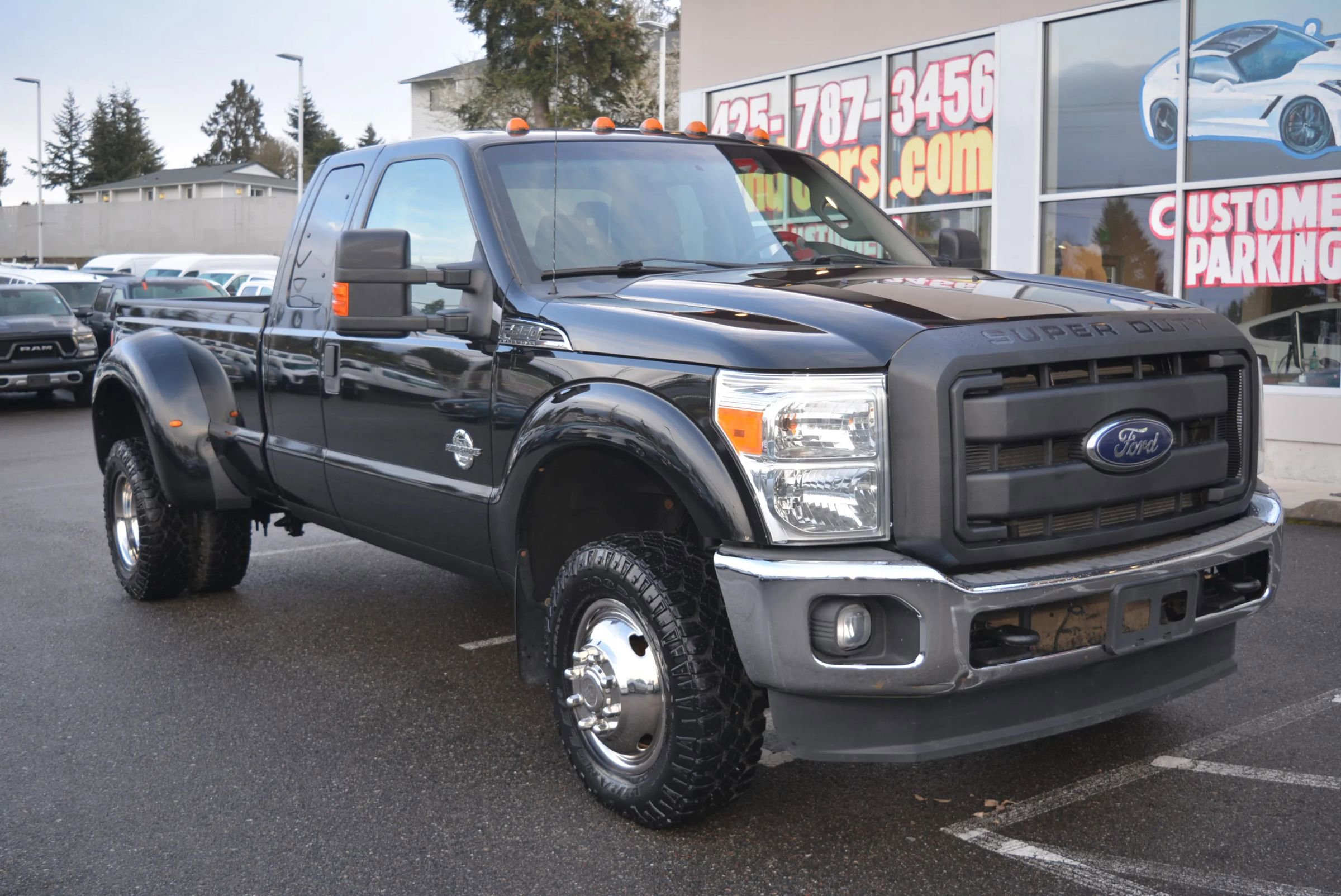 Used 2012 Ford F350 XLT w/ Heavy Service Suspension Pkg