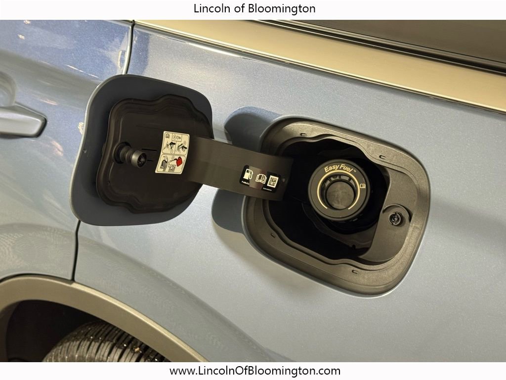 Used 2025 Lincoln Aviator AWD w/ Equipment Group 101A image 16