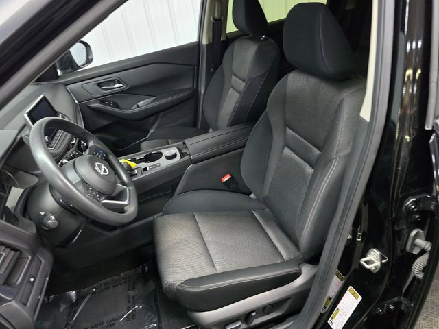 Used 2024 Nissan Rogue SV image 16