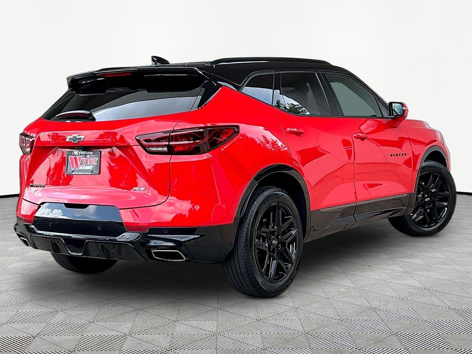 Used 2023 Chevrolet Blazer RS w/ Driver Confidence II Package FWD image 6