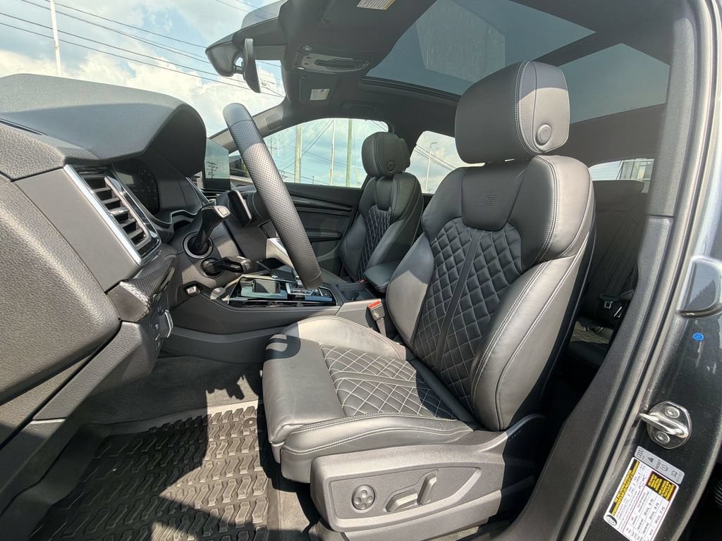 Used 2023 Audi SQ5 Premium Plus w/ Premium Plus Package AWD/4WD image 19