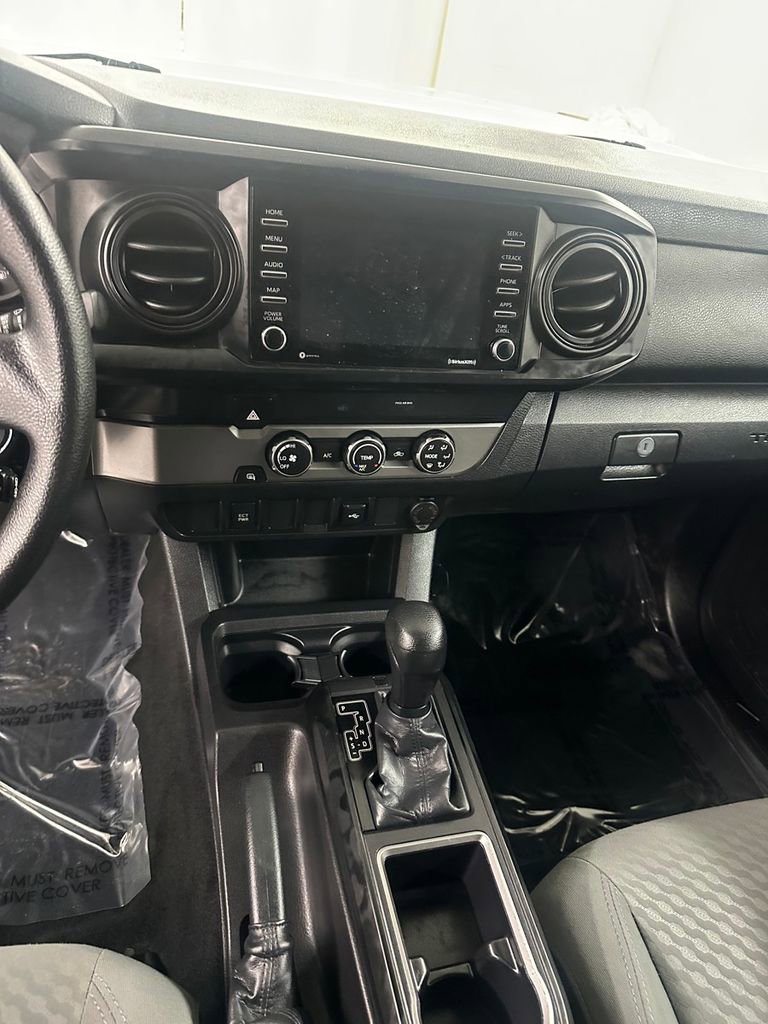 Used 2022 Toyota Tacoma SR image 19