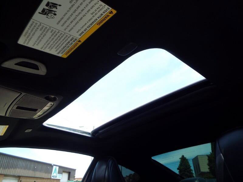 Used 2017 INFINITI Q60 3.0t image 35