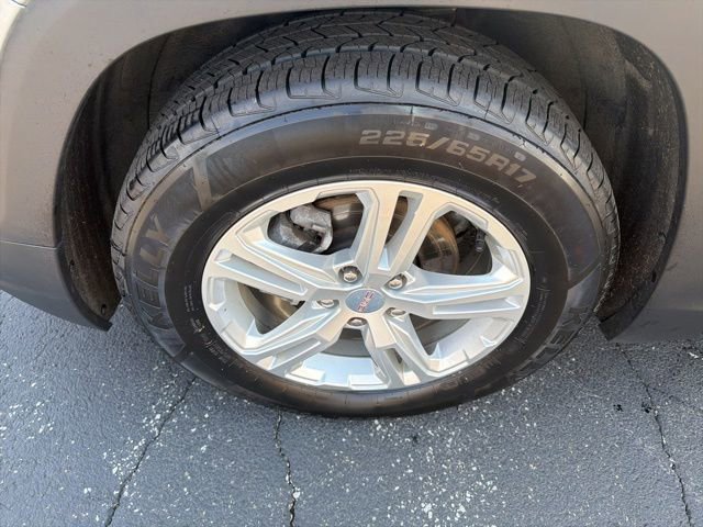 Certified 2024 GMC Terrain SLE w/ Driver Convenience Package FWD image 10