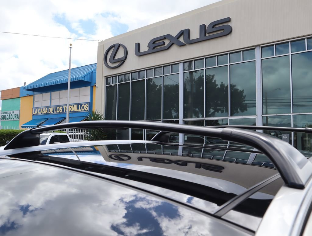 Used 2024 Lexus NX 350h AWD w/ Premium Package image 11