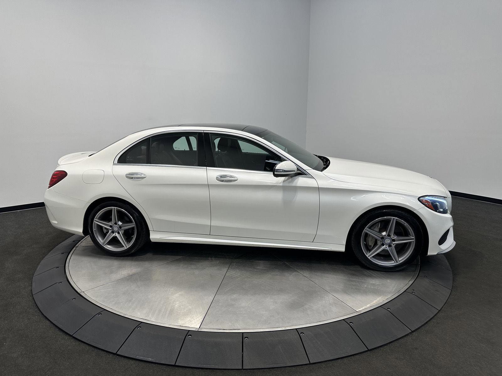 Used 2017 Mercedes-Benz C 300 4MATIC Sedan image 8
