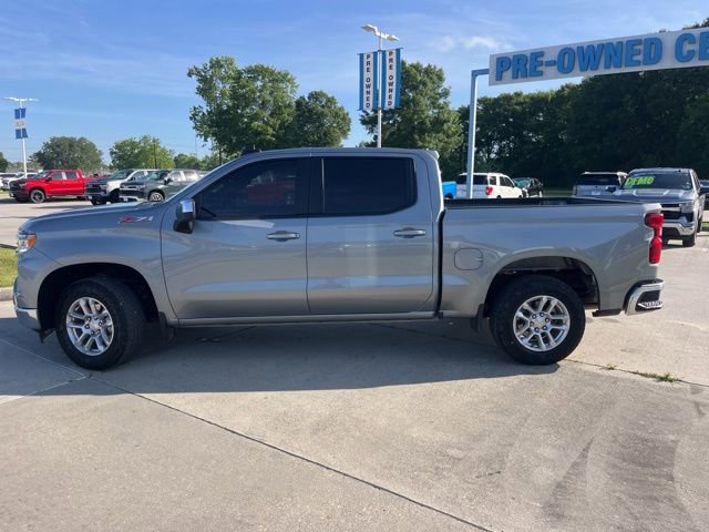 Used 2024 Chevrolet Silverado 1500 LT w/ Z71 Off-Road Package image 4