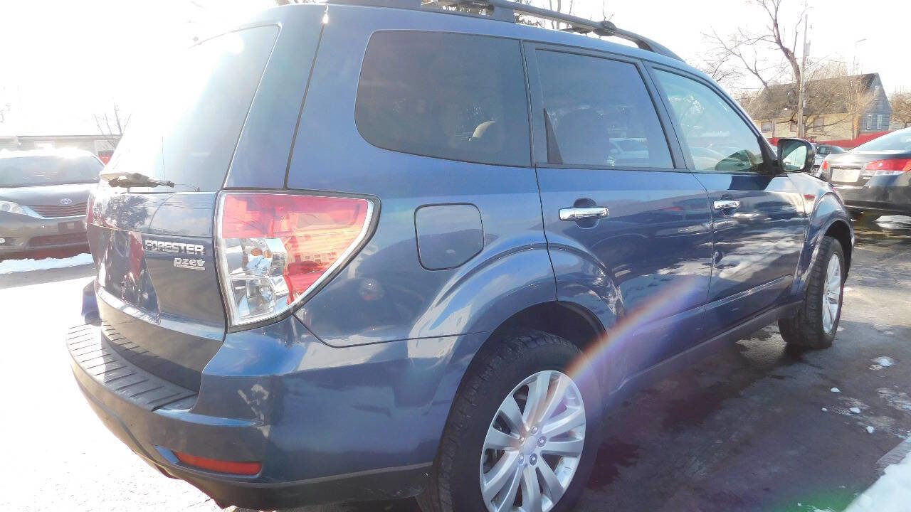 Used 2013 Subaru Forester 2.5X Premium image 11