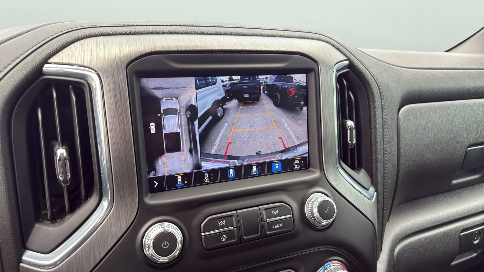 Used 2023 GMC Sierra 3500 Denali w/ Denali Ultimate Package AWD/4WD image 19