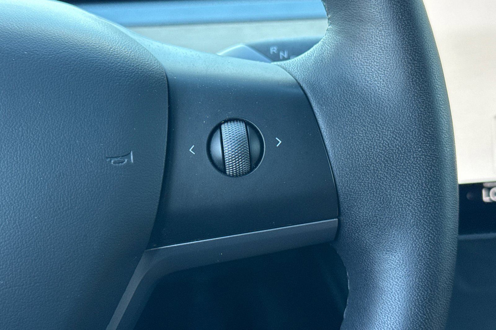 Used 2023 Tesla Model 3 Standard Range image 35