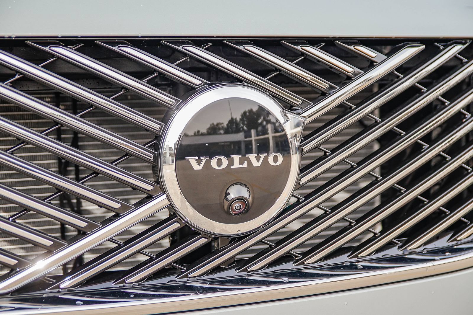 New 2026 Volvo XC90 T8 Ultra w/ Protection Package Premier AWD/4WD image 11