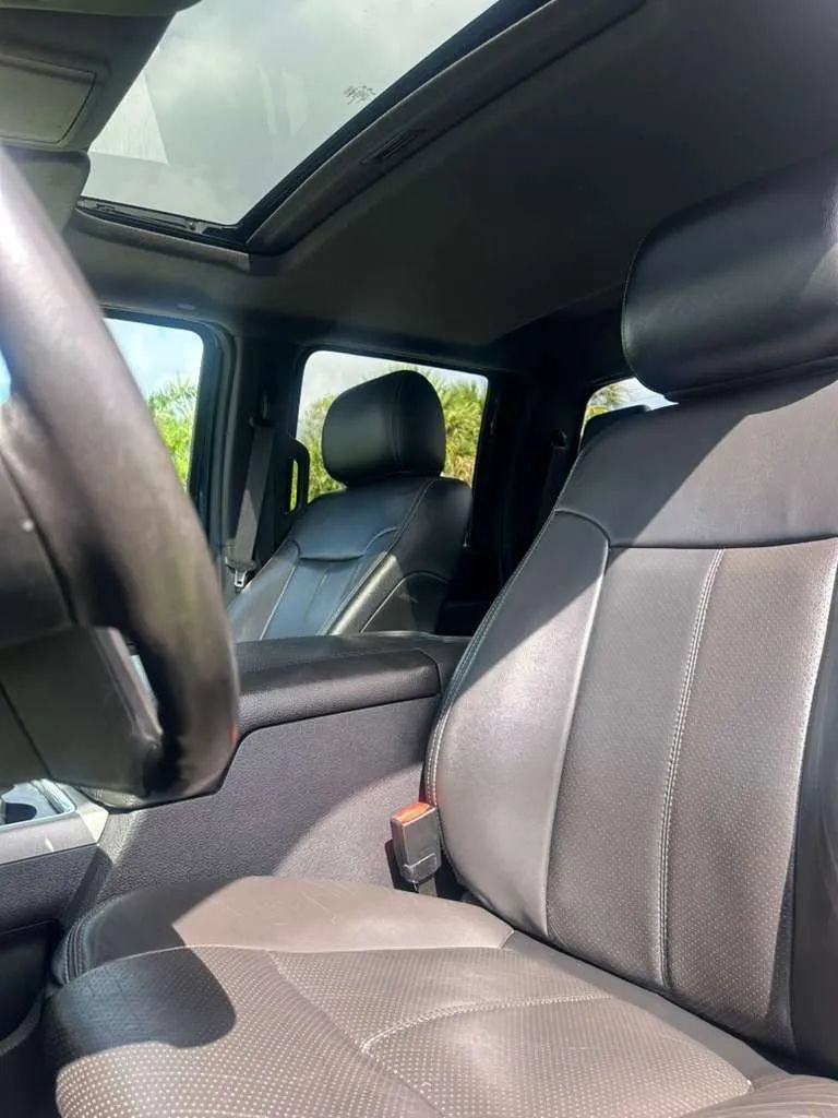 Used 2016 Ford F250 Lariat w/ Lariat Ultimate Package AWD/4WD image 12