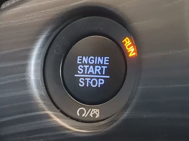 Used 2021 Jeep Grand Cherokee Laredo X image 36