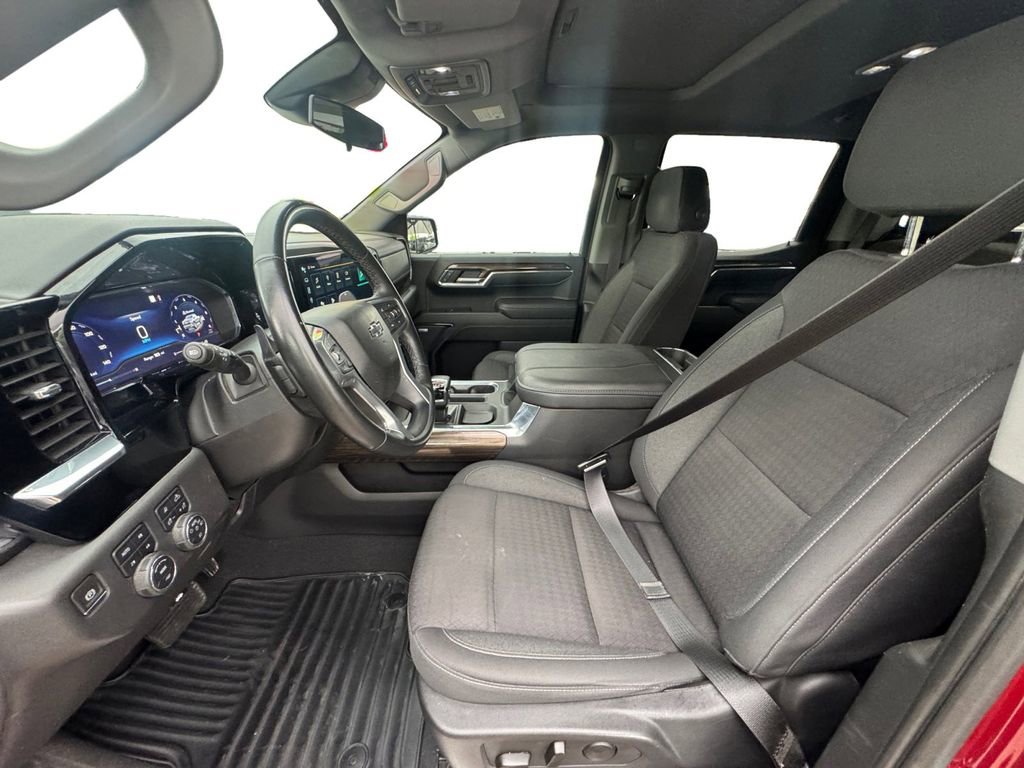 Used 2023 Chevrolet Silverado 1500 RST w/ Convenience Package II AWD/4WD image 10