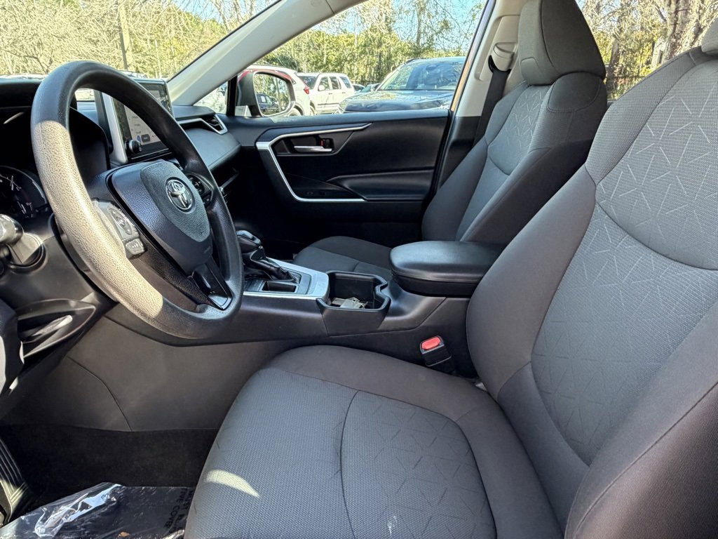 Used 2023 Toyota RAV4 XLE image 19