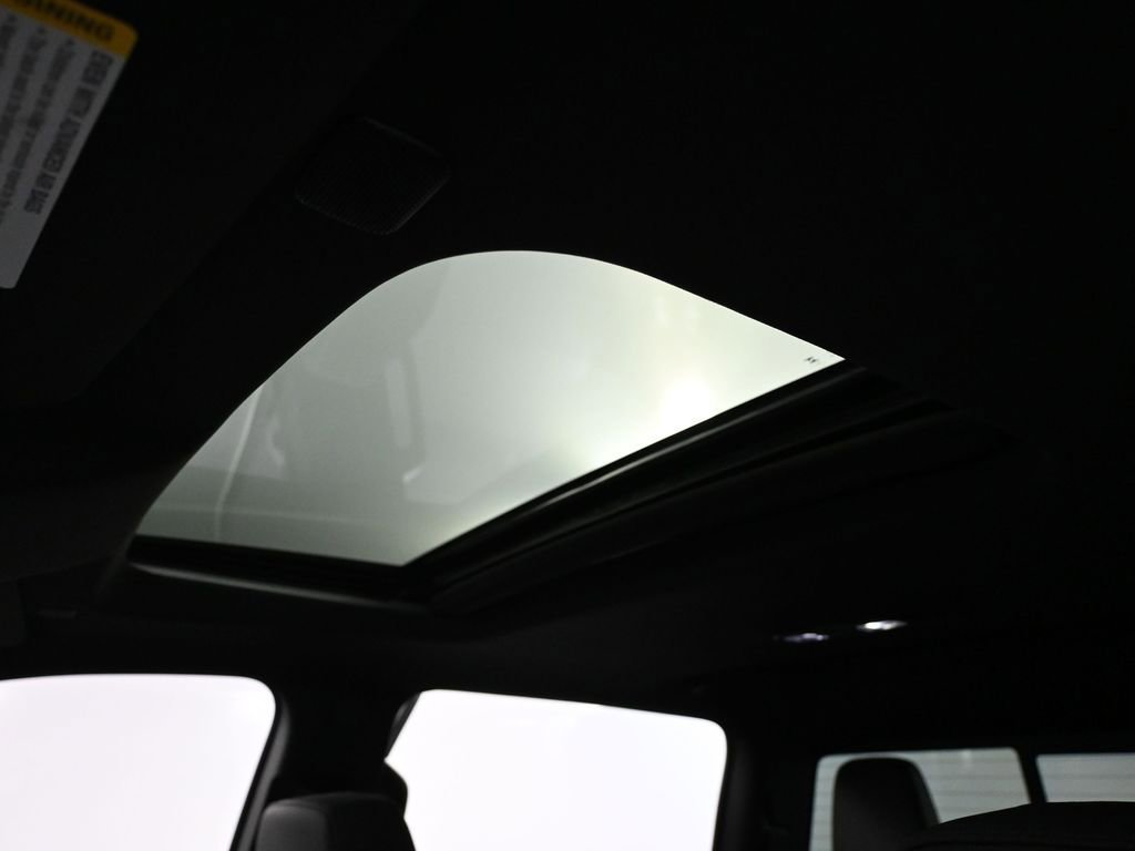 Used 2025 GMC Sierra 3500 AT4 image 27