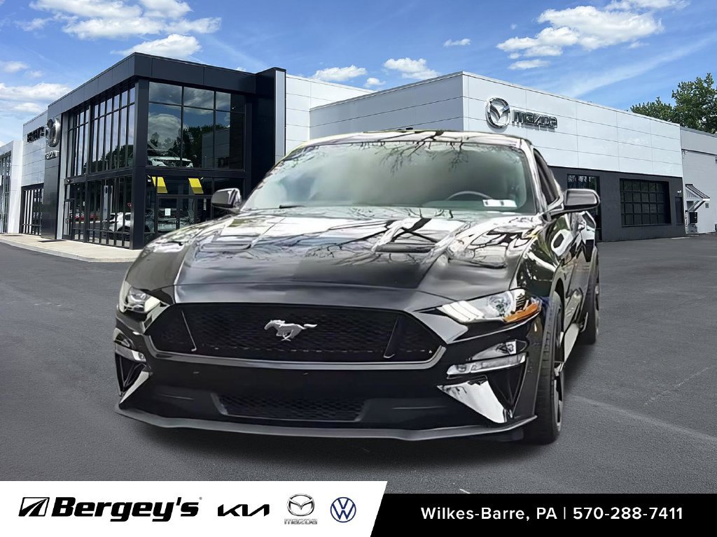 Used 2020 Ford Mustang GT RWD image 3
