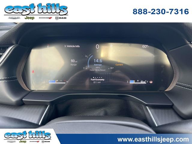 Used 2025 Jeep Grand Cherokee Altitude AWD/4WD image 26