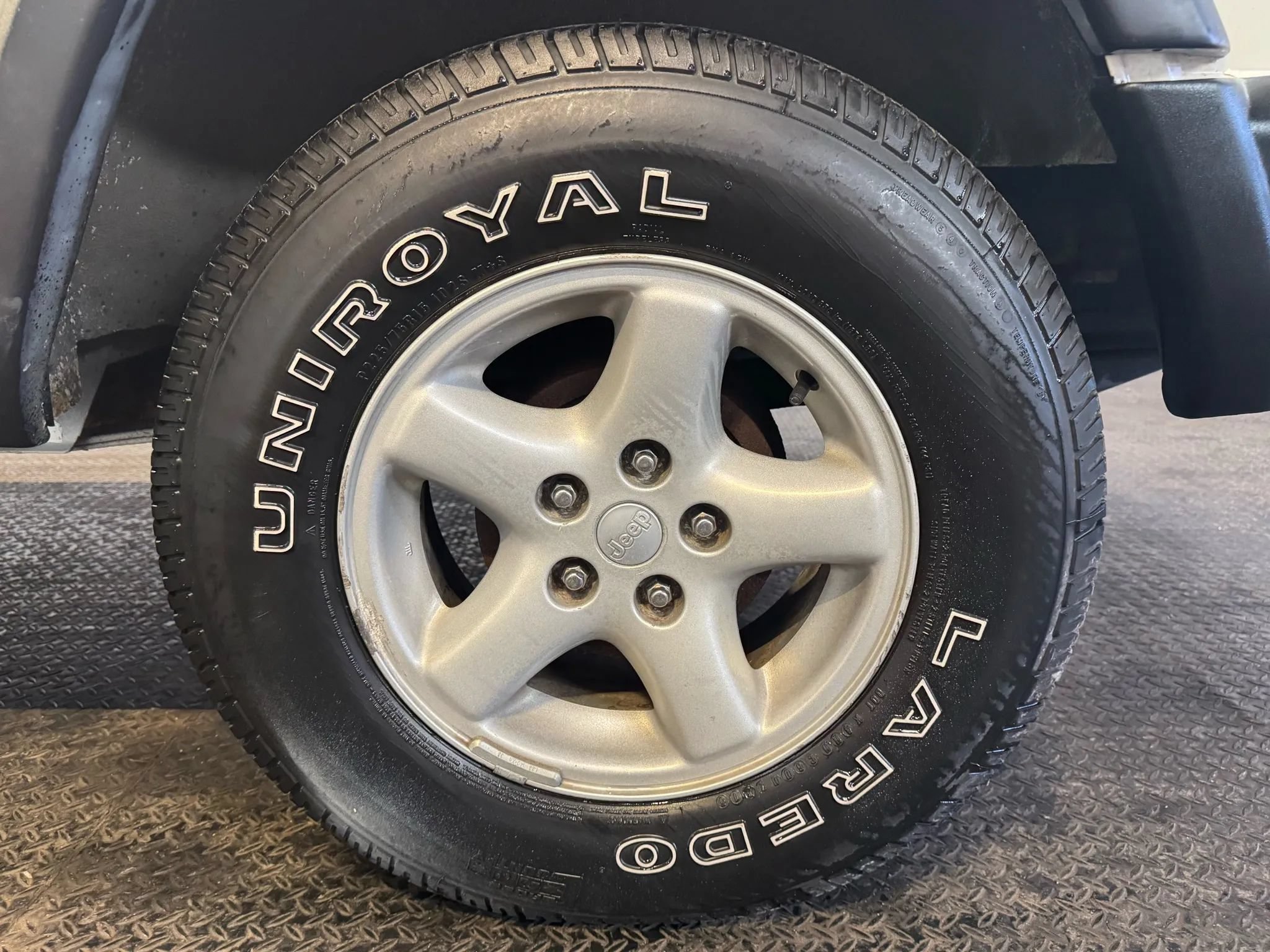 Used 2000 Jeep Cherokee SE AWD/4WD image 32