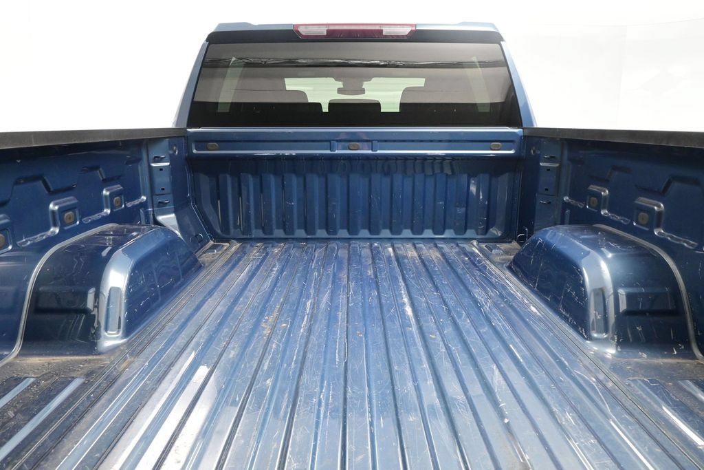 Used 2024 Chevrolet Silverado 1500 LT AWD/4WD image 32