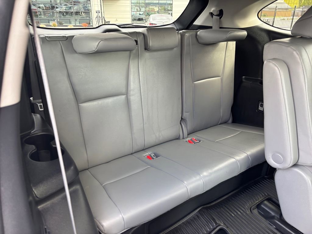 Used 2022 Toyota Highlander XLE AWD/4WD image 35