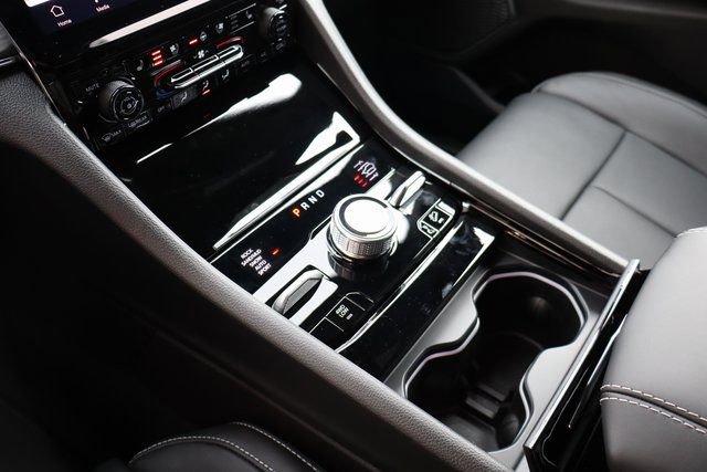 New 2025 Jeep Grand Cherokee Overland w/ Adv Protech Group III image 24