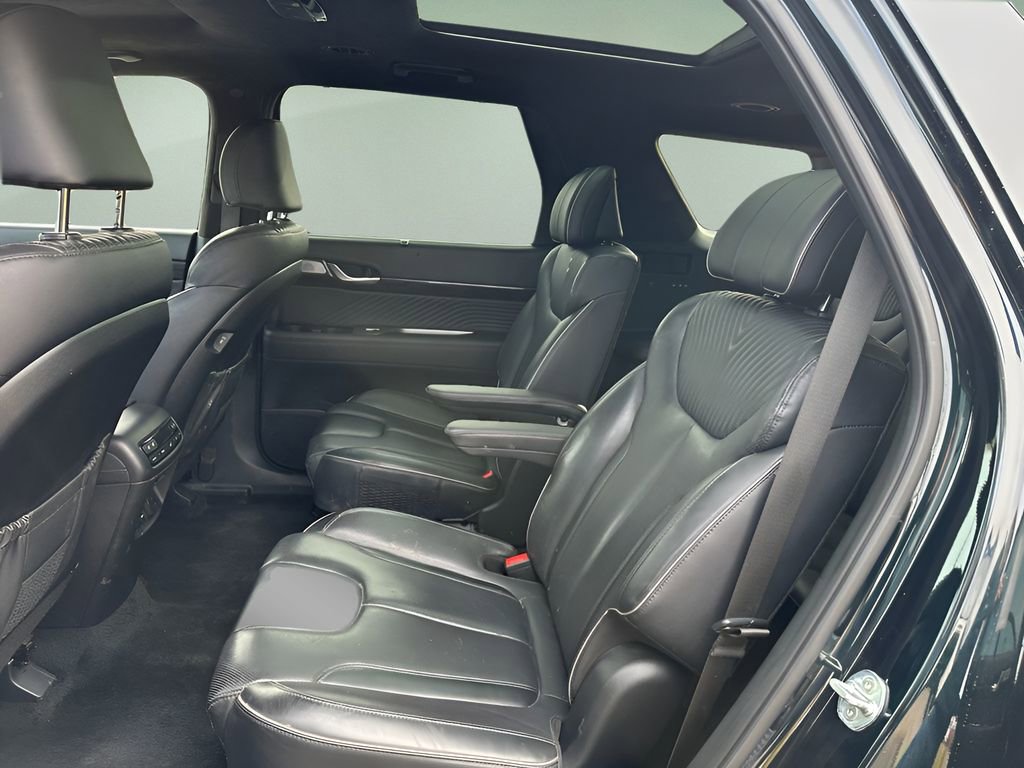 Used 2024 Hyundai Palisade Calligraphy image 13