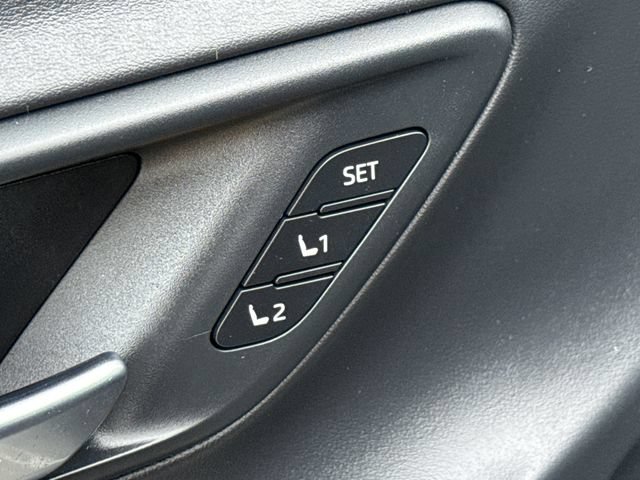 Used 2023 Toyota Crown AWD/4WD image 21