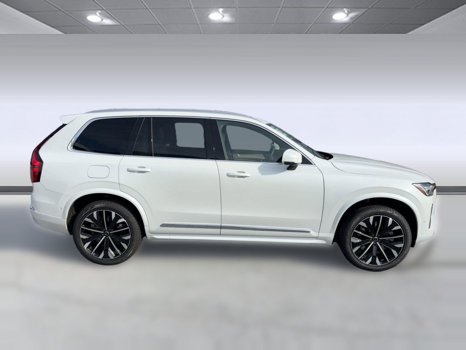 New 2026 Volvo XC90 T8 Plus AWD/4WD image 8