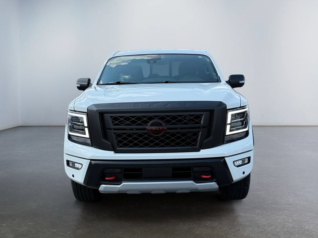 Used 2023 Nissan Titan PRO-4X w/ Pro-4x Convenience Package AWD/4WD image 8
