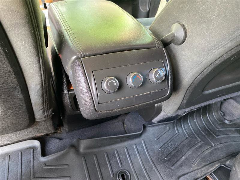 Used 2011 Buick Enclave CX image 11