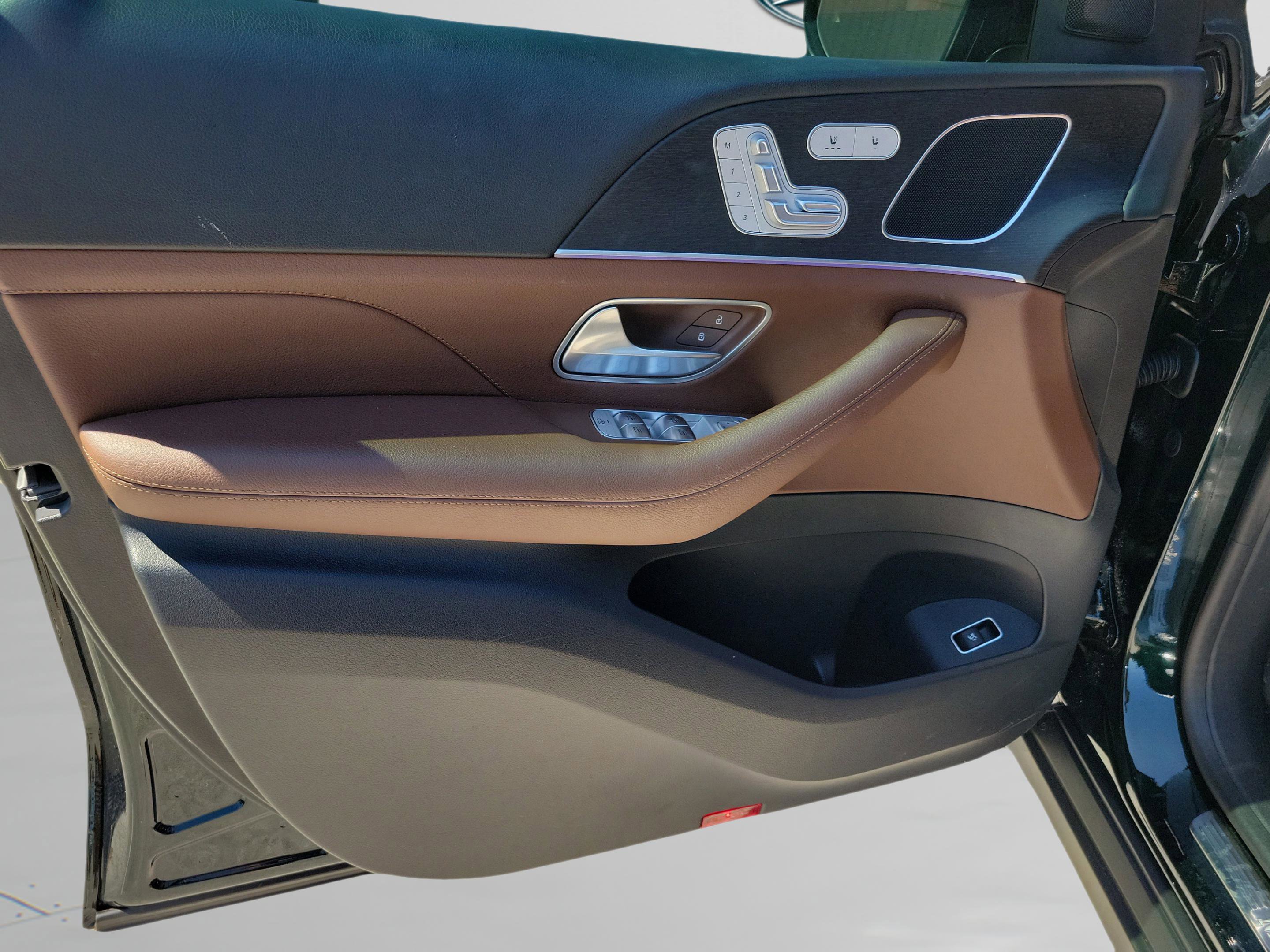 Used 2024 Mercedes-Benz GLE 350 4MATIC image 29