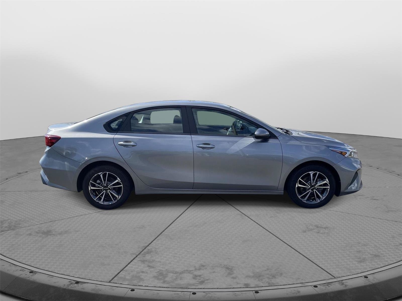 Used 2022 Kia Forte LXS FWD image 19