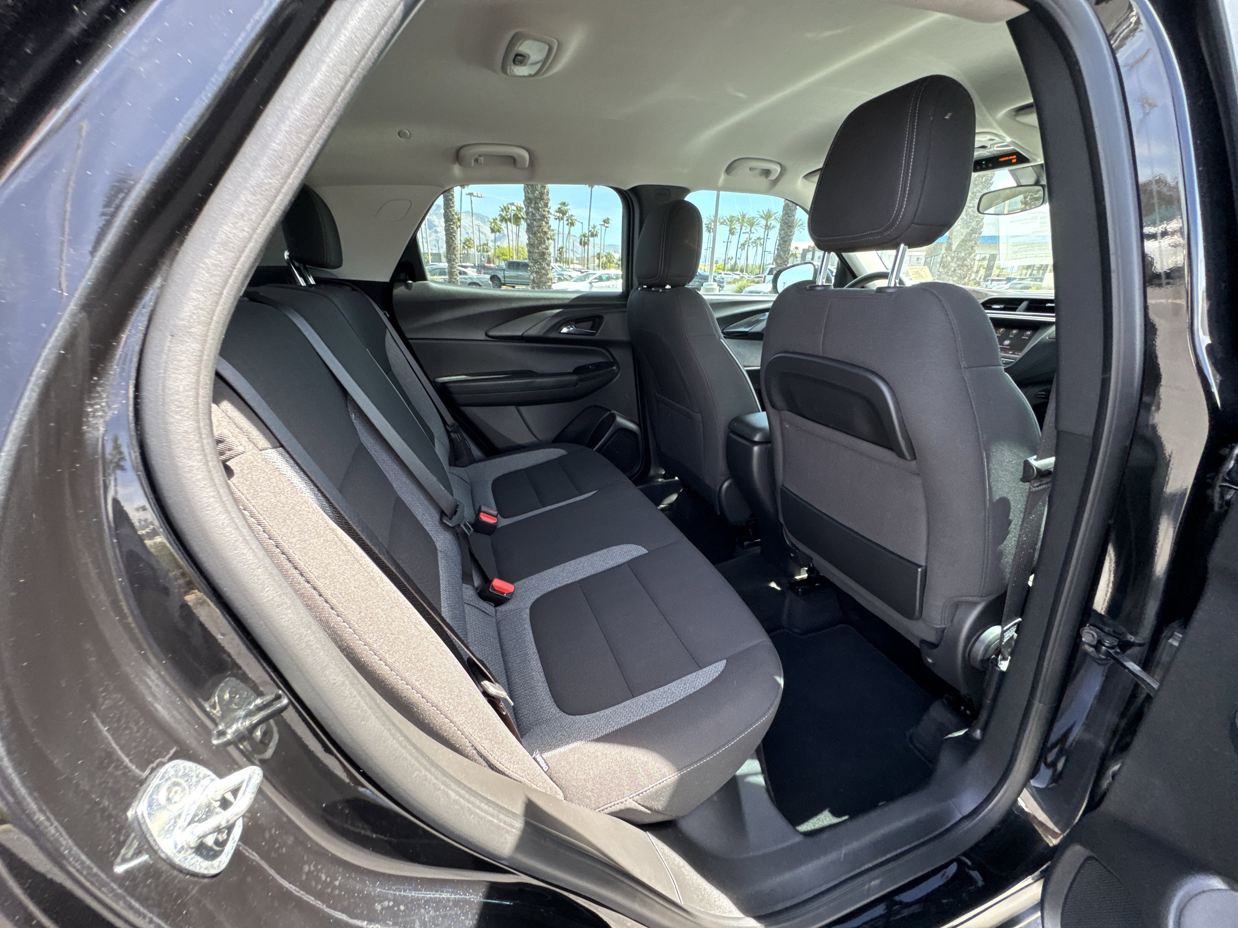 Used 2023 Chevrolet TrailBlazer LS AWD/4WD image 26
