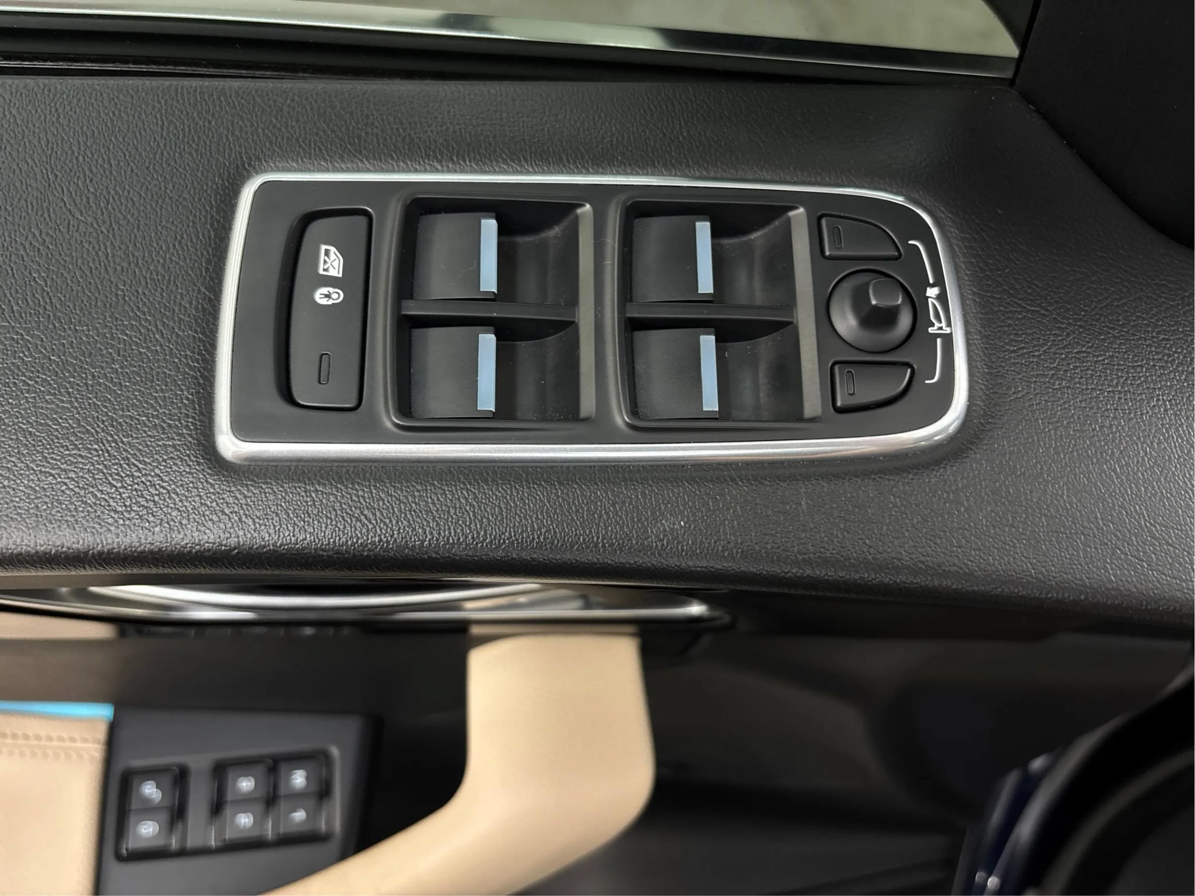 Used 2020 Jaguar F-PACE Premium AWD/4WD image 41