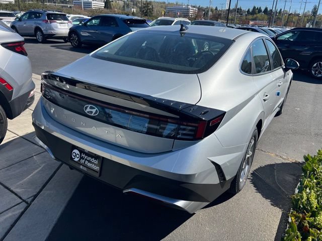 New 2026 Hyundai Sonata SE FWD image 9