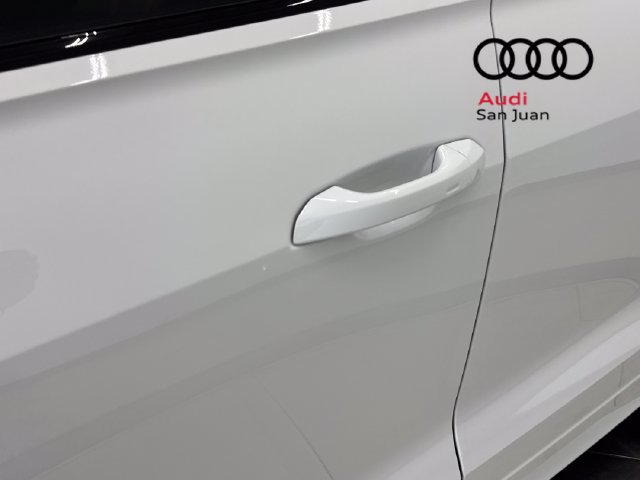 Used 2020 Audi Q8 Premium w/ Black Optic Package AWD/4WD image 7