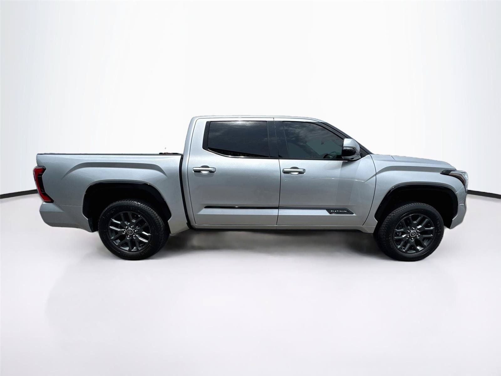 Used 2022 Toyota Tundra Platinum AWD/4WD image 33