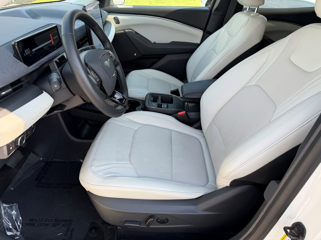 Used 2025 Ford Mustang Mach-E Premium AWD/4WD image 26