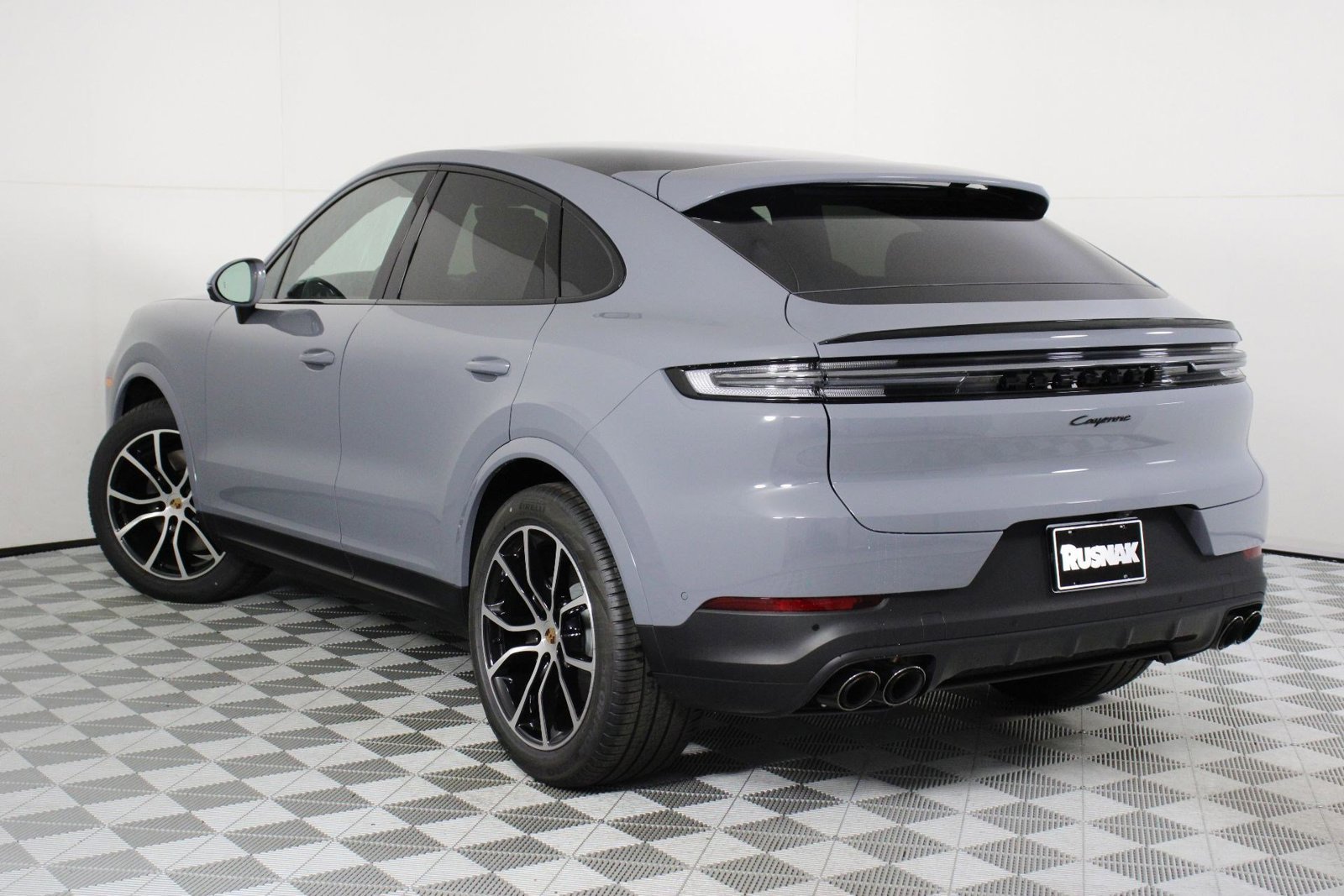 New 2026 Porsche Cayenne Coupe AWD/4WD image 3