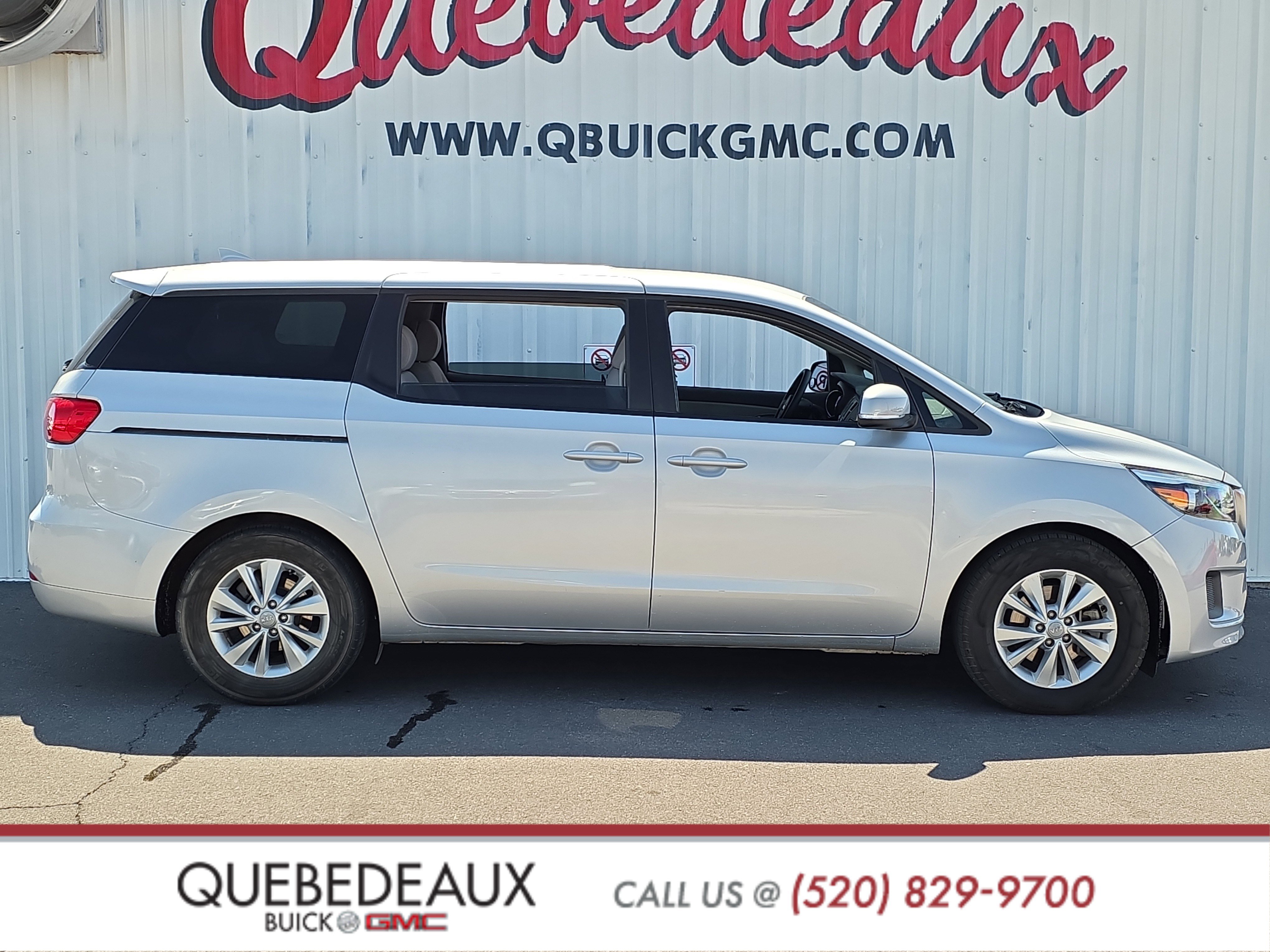 Used 2018 Kia Sedona LX image 8