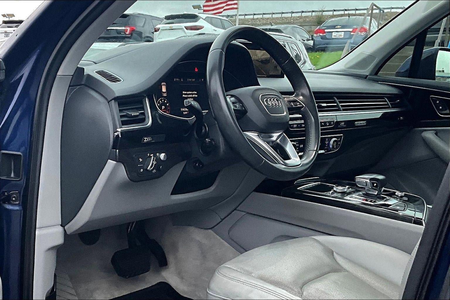 Used 2019 Audi Q7 3.0T Prestige AWD/4WD image 13
