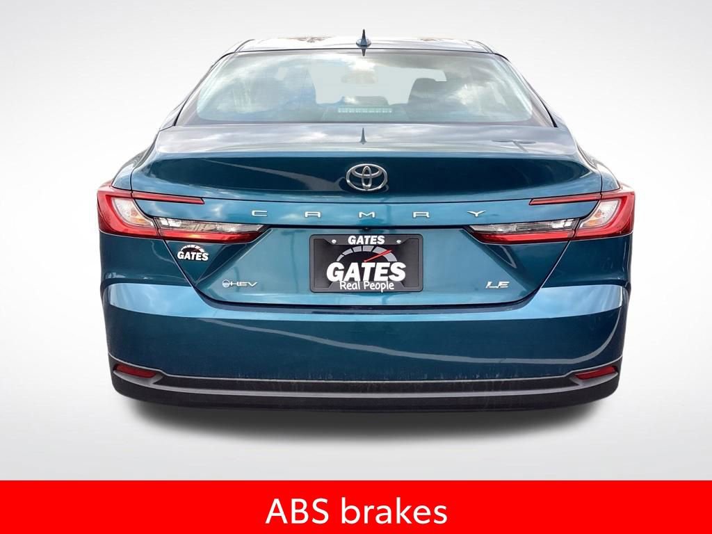 Used 2025 Toyota Camry SE FWD image 9