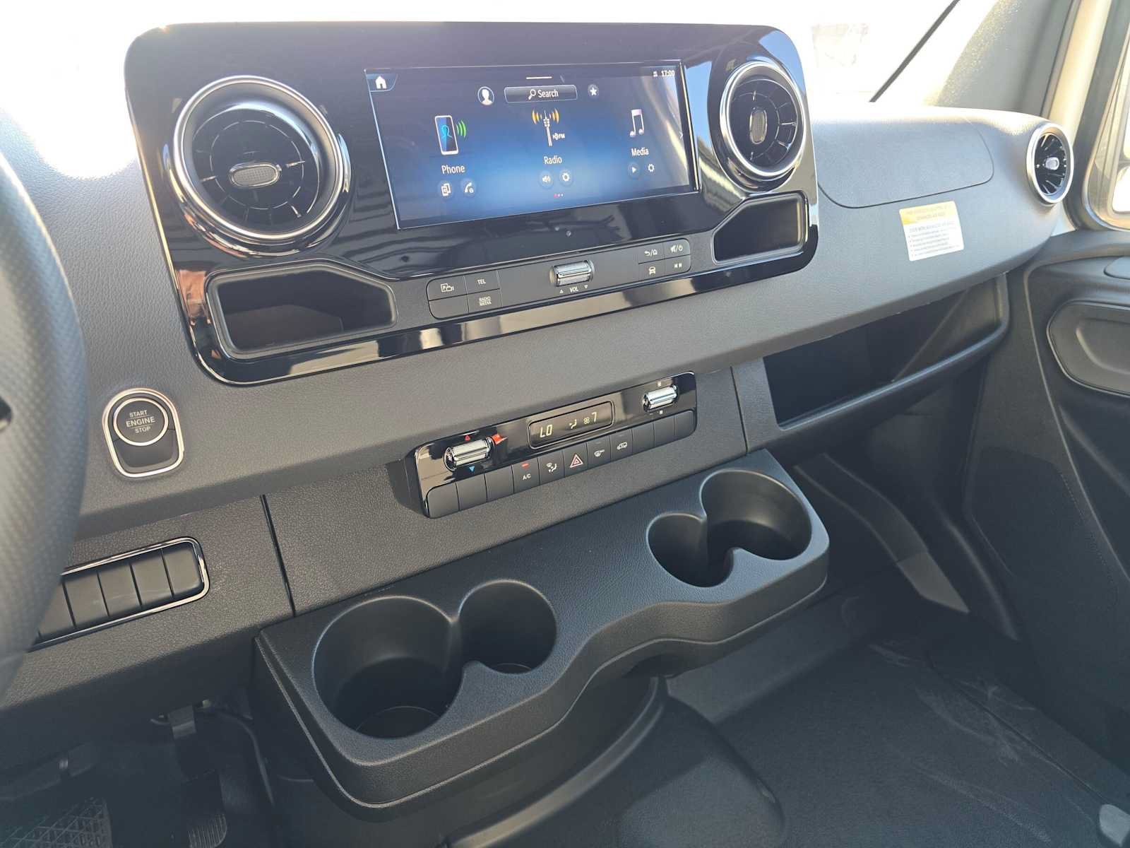 New 2026 Mercedes-Benz Sprinter 2500 image 34